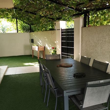 Villa J Et V Bédarrides Extérieur photo
